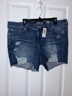 torrid Dark Wash Distressed Denim Shorts - Blue
